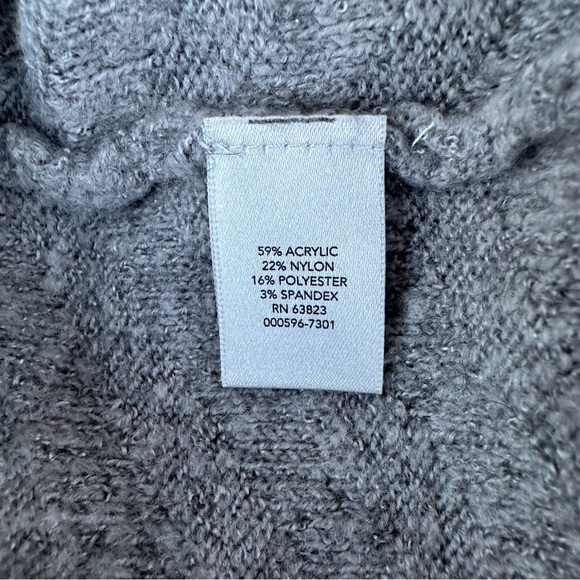 Isela Women’s Sweater gray Size S - Picture 7 of 7